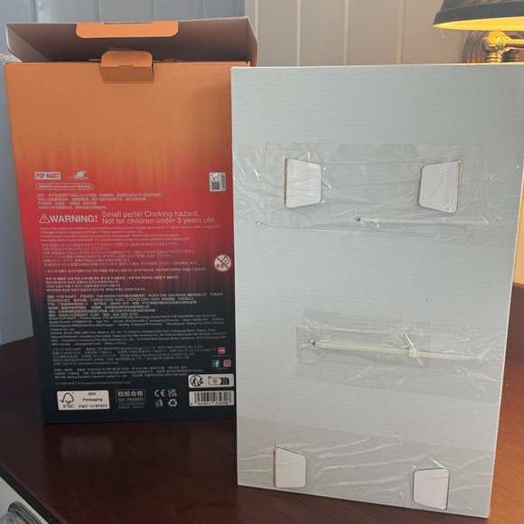 Rock The Universe - LABUBU - authentic 1000%. New in Box! - Picture 3 of 3